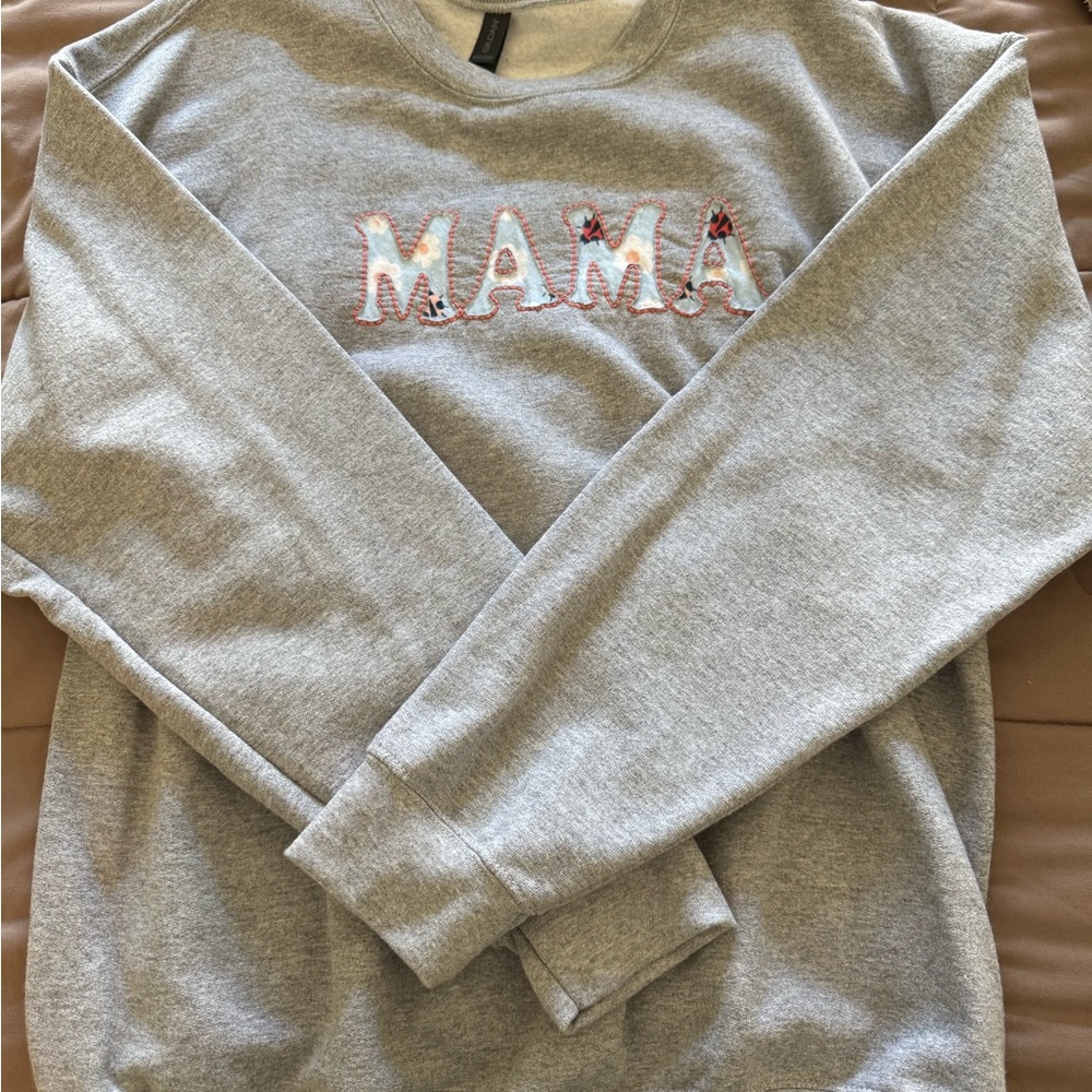 Grey "MAMA" Appliqué Sweatshirt
